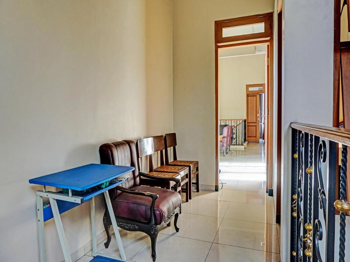 Spot On 91530 Sumpil Syariah Hotell Malang Exteriör bild